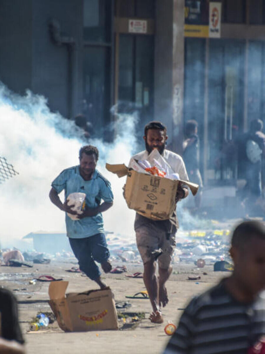 Насильственные столкновения кланов в Папуа - Новой Гвинее