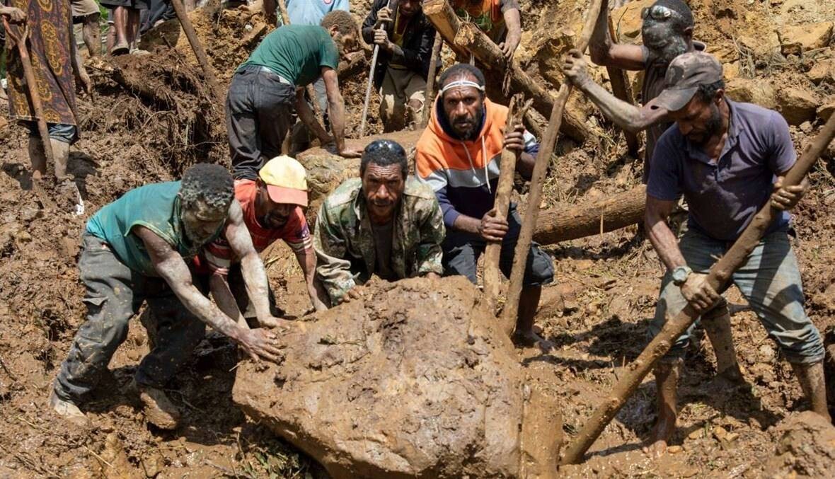 Сотни жителей деревень похоронены после оползня на Папуа – Новой Гвинее